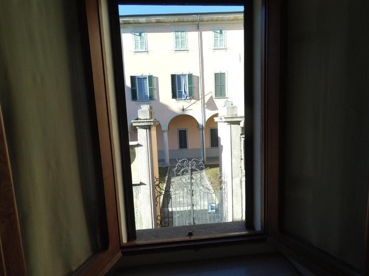 Verbania Centro Storico 2 Camere Luaran gambar